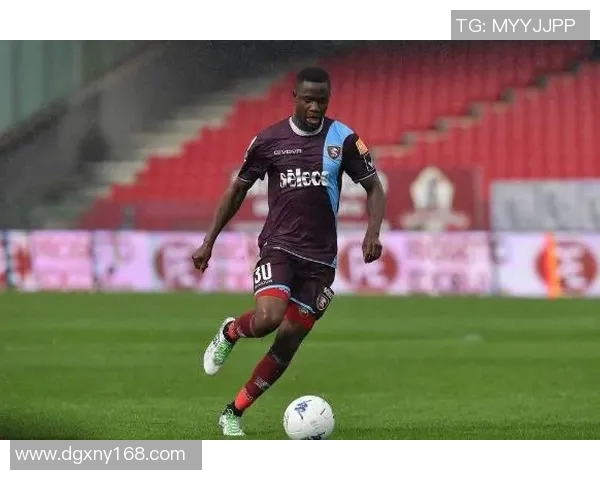 足球场上的趣事与奇闻：那些你不知道的球星背后故事与小秘密